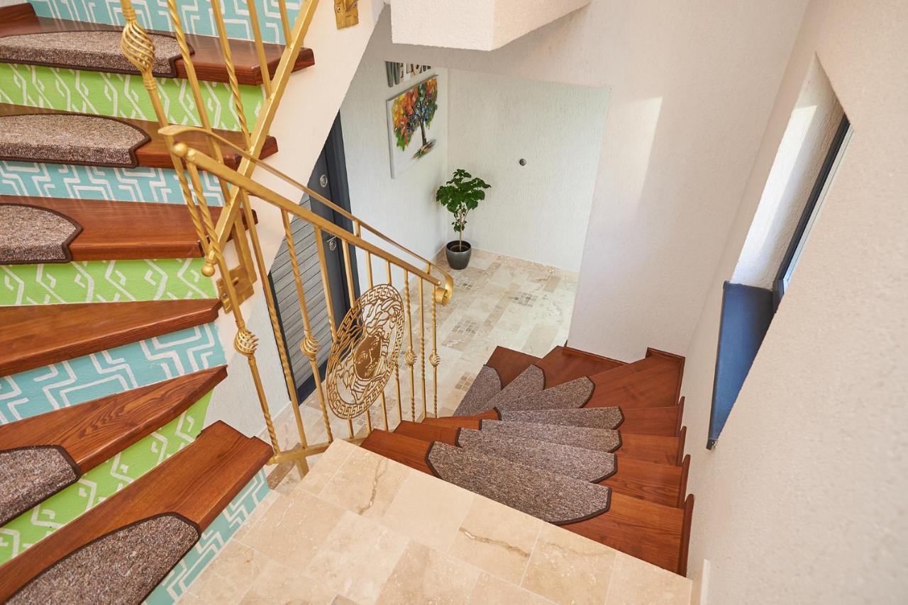Sun House Residence Timişoara Eksteriør billede